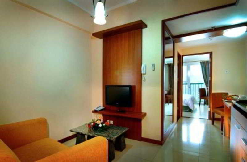 Marbella Suites Bandung Cimenyan Екстериор снимка