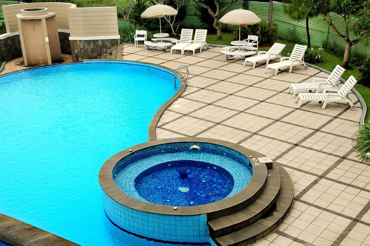 Marbella Suites Bandung Cimenyan Екстериор снимка