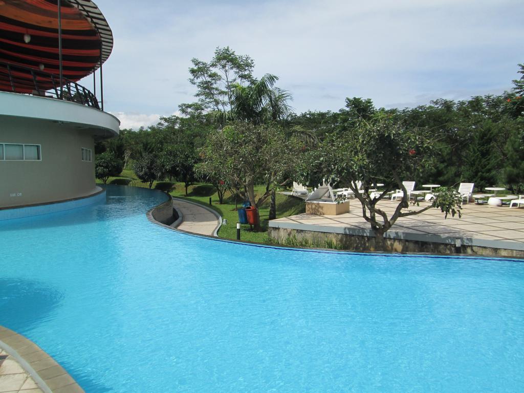 Marbella Suites Bandung Cimenyan Екстериор снимка